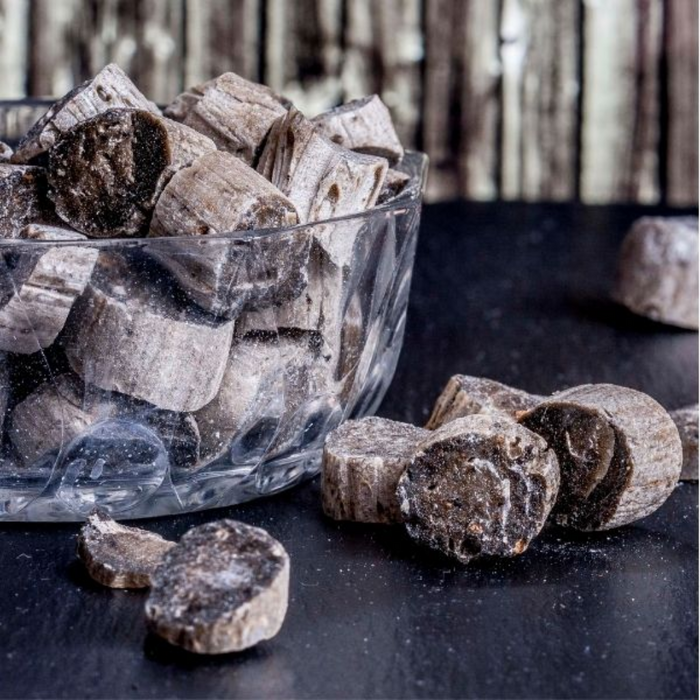 Lakrids bolcher med læsøsalt i trekantet gaveæske fra Bolcheriet