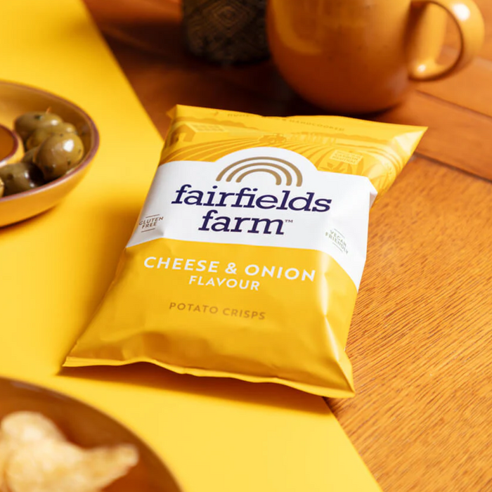 Sprøde og lækre chips med ost og løg smag