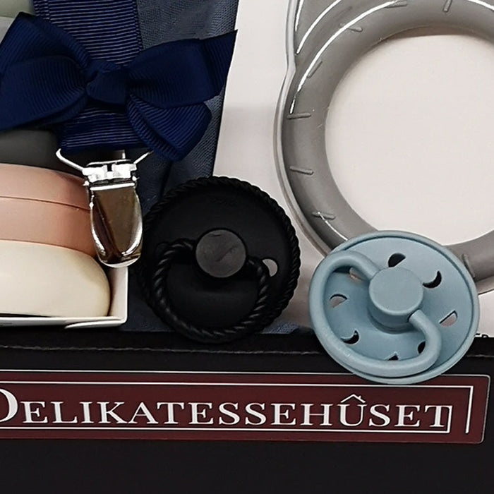 Barselsgave til babydreng. Send en sød hilsen til den nye familie