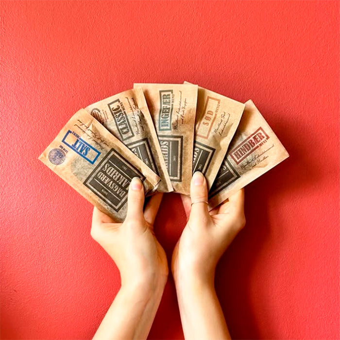 Sampak af bagsværd lakrids, lakrids plader