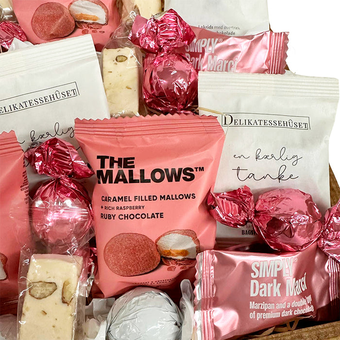 Morsdags gave i trææske med skumfiduser, chokolade, lakrids og nougatbites