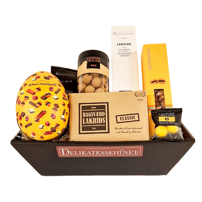 Påskekurv med masser af dansk lakrids