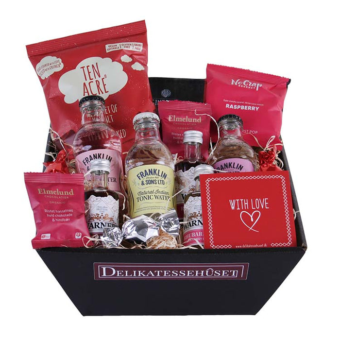 Flot valentins kurv med gin & tonic, og lækre snacks!