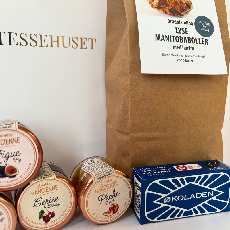 Gavepose med boller, honning, marmelade og pålægschokolade