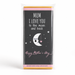 Budskabschokolade “Mum, I love you to the moon and back” med belgisk mælkechokolade og elegant mors dags-design med måne, stjerner og lyserøde detaljer.