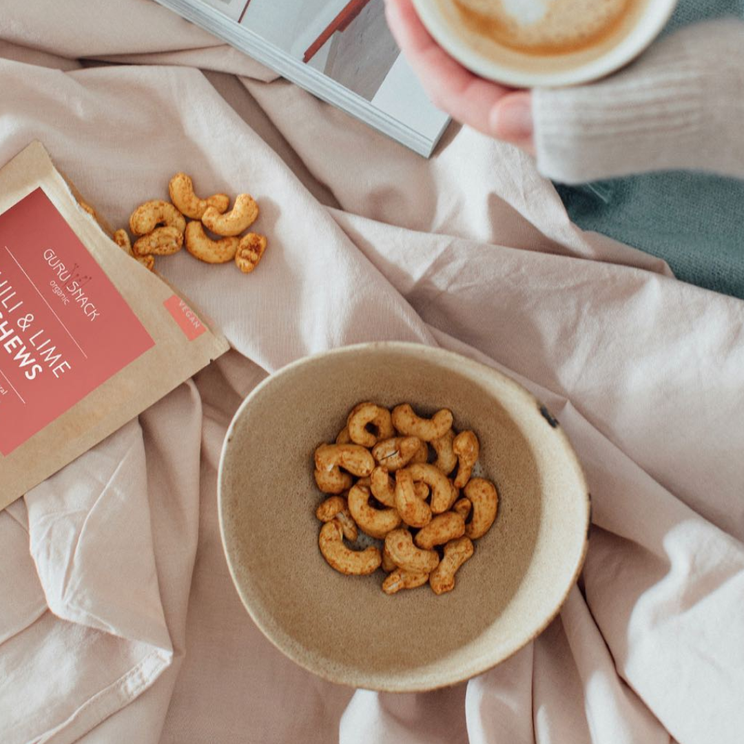 Sprøde og spicy cashewnødder med chili og lime