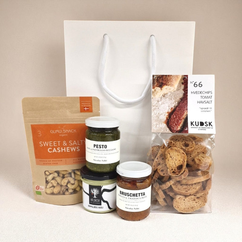 Tapas gavepose med spread, pesto og salte snacks
