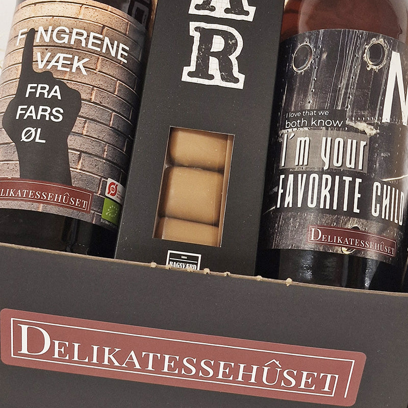 Gaveæske med to danske specialøl og en gaveæske med lakrids fra Bagsværd Lakrids. Perfekt gave til Fars dag.