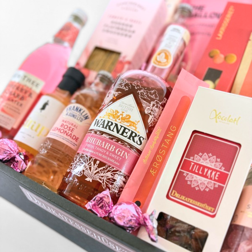 Stor pink gavekurv med Gin & tonic, søde lækkerier og salte delikatesser