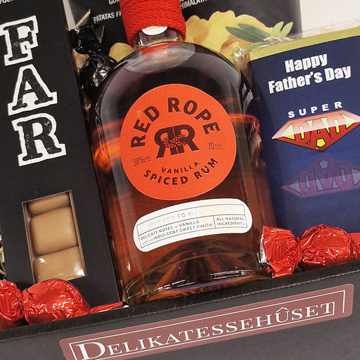 Gavekurv med Red Rope Vanilla Spiced Rum Liquor. Perfekt gave til Fars dag.