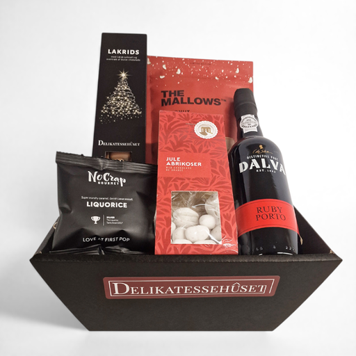 Gavekurv med lille flaske portvin, lakrids og sødt