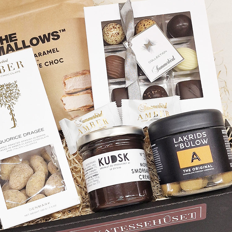 Eksklusiv gavekurv med lækkerier fra de førende danske gourmetproducenter