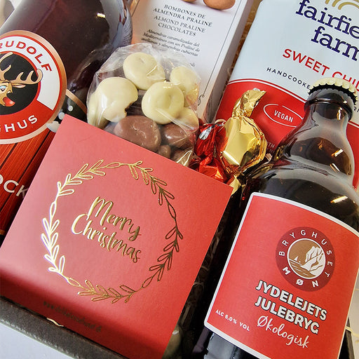 Gavekurv julekurv med to danske juleøl og chokolade