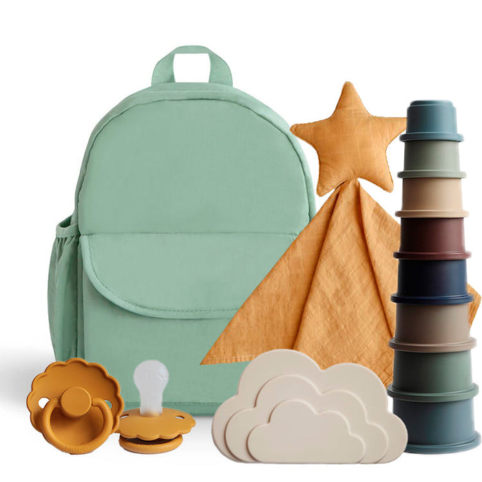 Gave til babyshower - Baby Backpack Green with the essentials