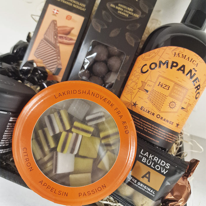 Gavekurv med Orange rom fra Companero, chokolade og lakrids