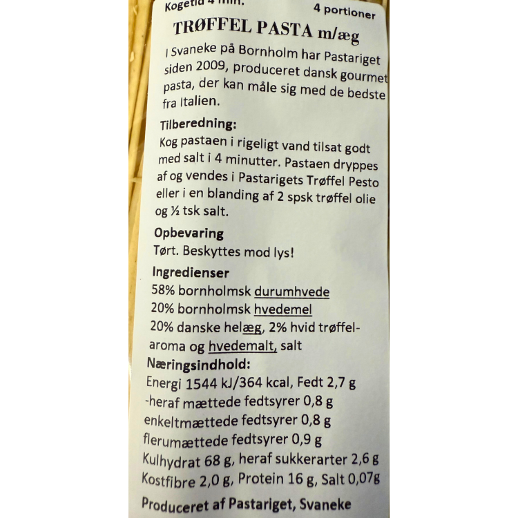 Bagsiden af Pastariget Trøffel Pasta emballage med ingrediensliste og næringsindhold fra Bornholm.