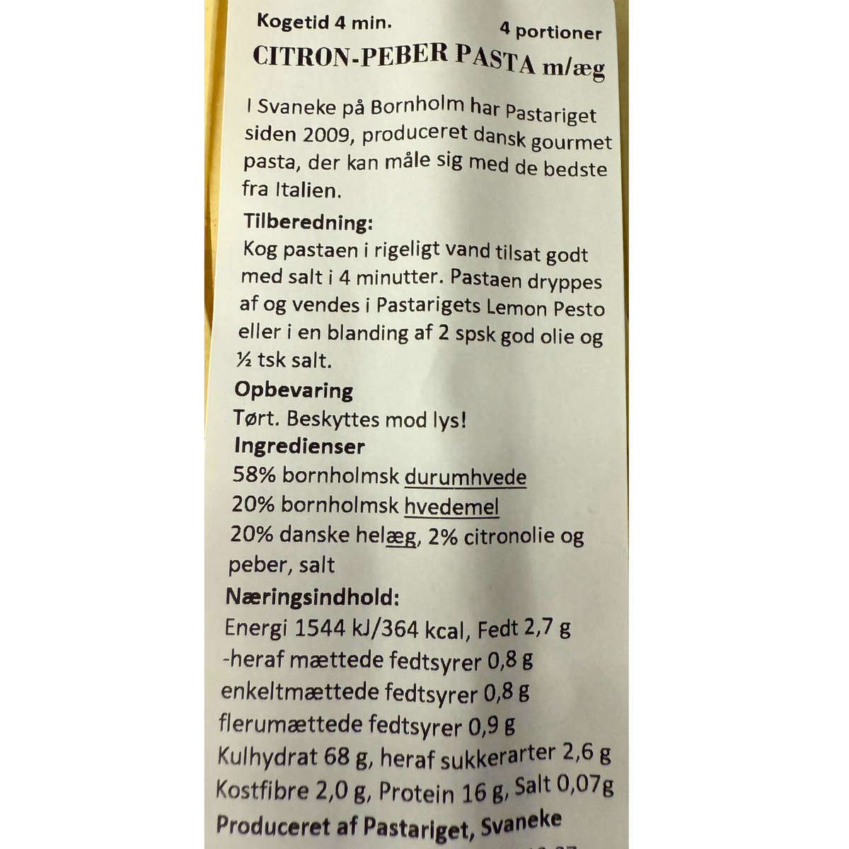 Bagside af emballage fra Pastariget med ingredienser og næringsindhold for bornholmsk citron peber pasta.