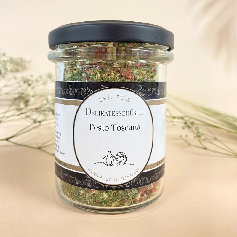 Italiensk inspireret pesto som man selv blander op med olie