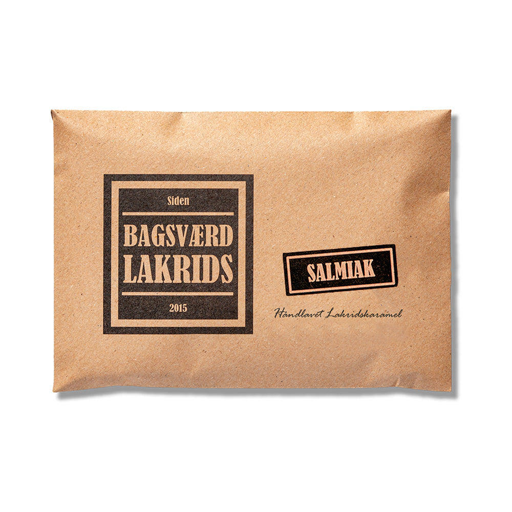 Bagsværd Lakrids Salmiak håndlavet lakridskaramel i brun papiremballage fra Delikatessehuset.
