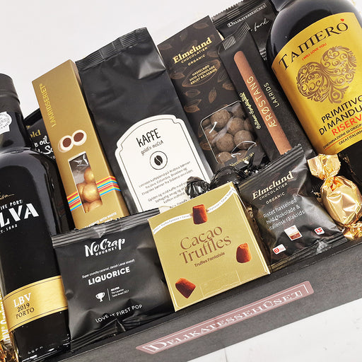Flot overdådig julekurv med rødvin, portvin, kaffe og chokolade