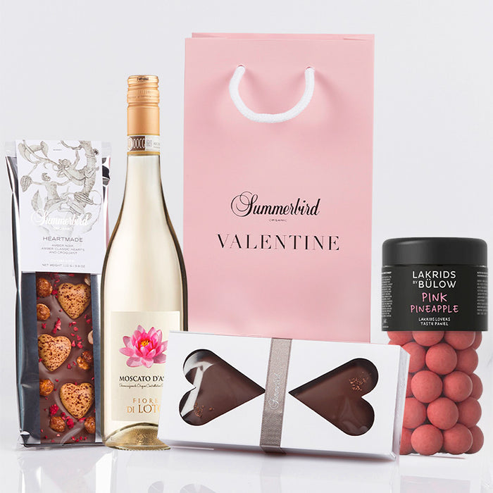 Valentinsgave fra Summerbird med Moscato vin og Lakrids by Bülow