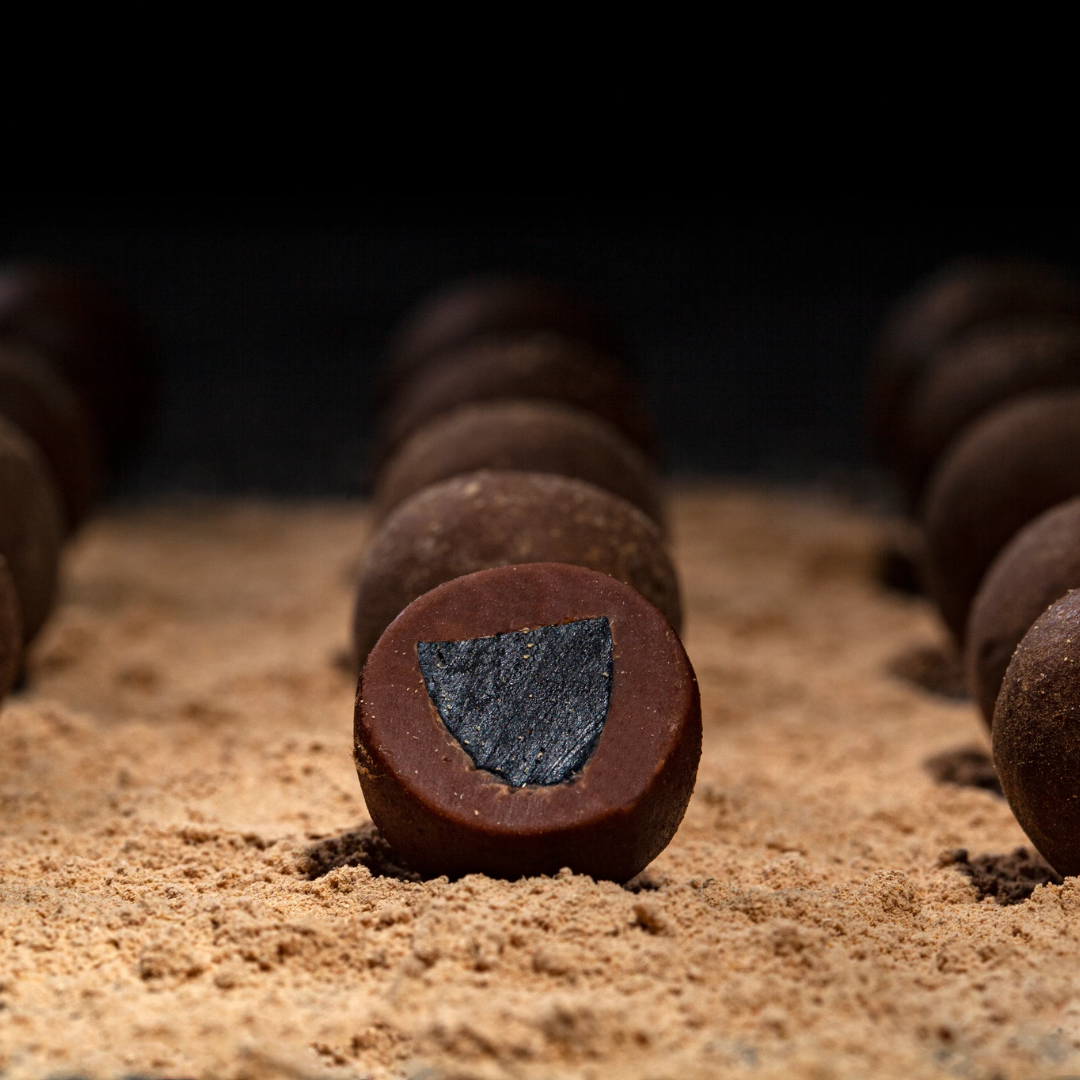 &nbsp;Denne variant er farligt vanedannende, og var den første lakrids der blev produceret ud fra ideen om at forene lakrids og chokolade.