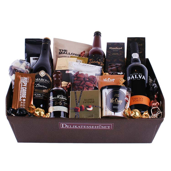 Eksklusiv gavekurv julekurv. Portvin, Rødvin, Juleøl, Rom, chokolade og meget andet. Perfekt som firmagave