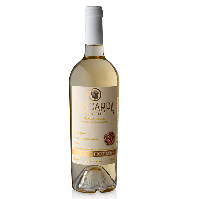 En flaske Pescarpa Puglia Bianco hvidvin.